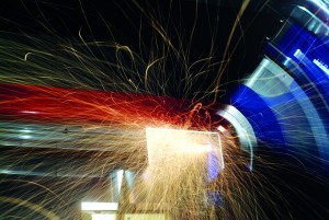 Der Laser-Kombikopf schneidet, vermisst und schweißt metallische Bauteile ohne Werkzeugwechsel. | Foto: Laserfact GmbH, Aachen.