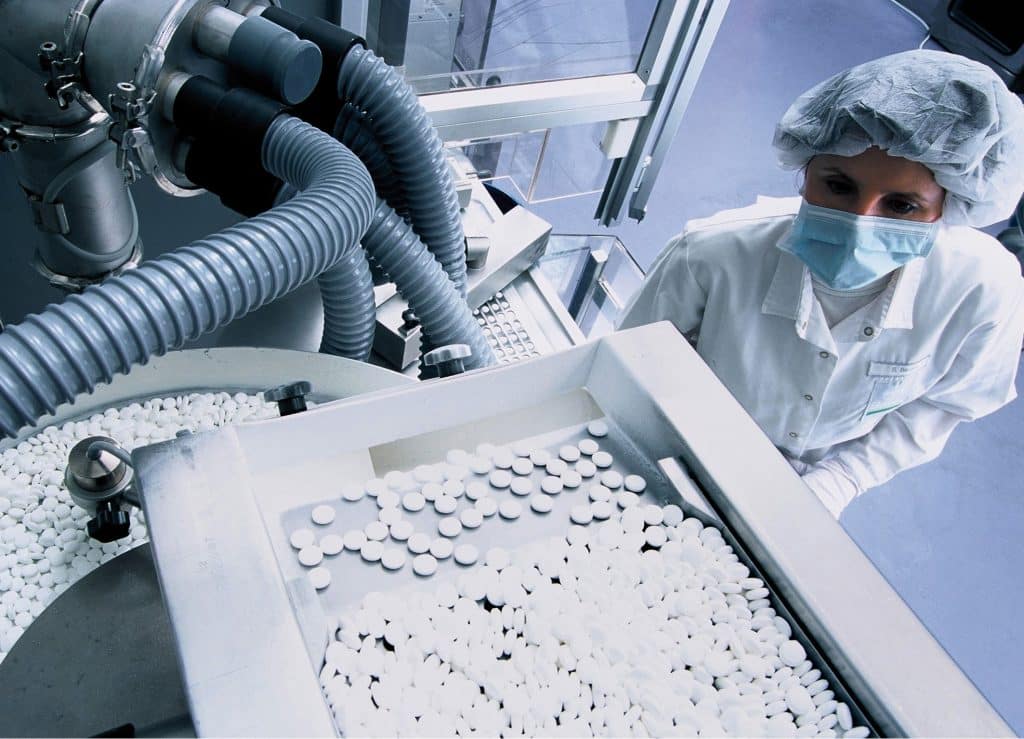 Im Technologiezentrum in Bitterfeld, Deutschland, werden verschreibungsfreie Arzneimittel für ganz Europa hergestellt. | Foto: Bayer
