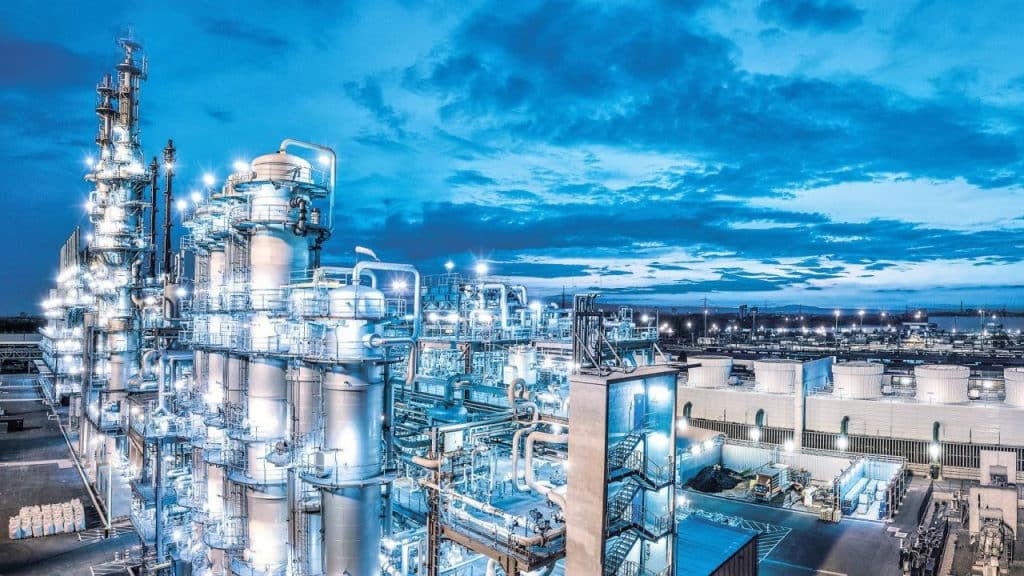 Die neue Acetylen-Anlage, die die fast 60-jährige alte Anlage am Verbundstandort Ludwigshafen ersetzt, kann jährlich 90.000 Tonnen der vielseitigen Chemikalie produzieren. | Foto: BASF