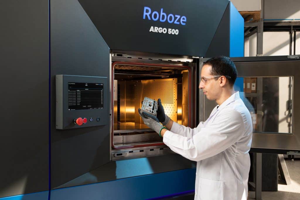 3D-Druck statt Spritzguss: Roboze integriert mit B&R-Technik seinen 3D-Drucker in die industrielle Produktion. Kundenspezifische Superpolymere lassen sich nun schneller und einfacher herstellen. | Foto: B&R