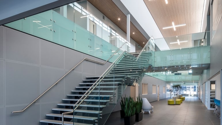 Die Inneneinrichtung des neuen Gebäudes von Endress+Hauser Kanada kombiniert modernes Design mit einem nachhaltigen Energiekonzept. | Foto: Endress+Hauser